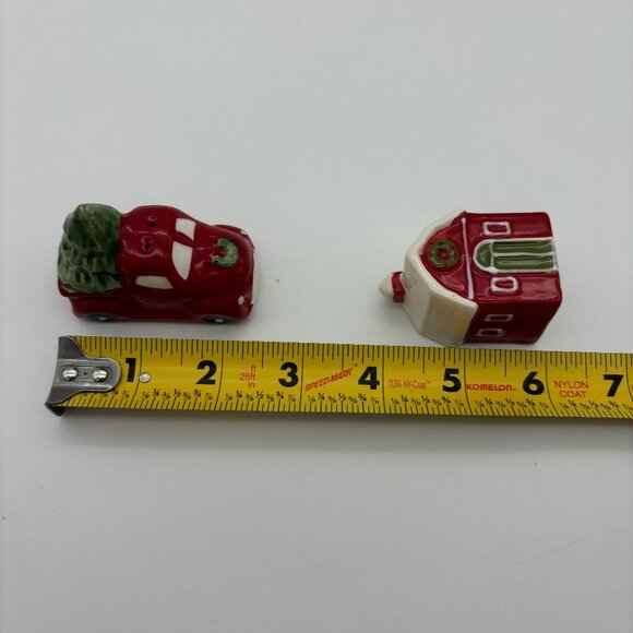 Cracker Barrel Salt Pepper Shakers Christmas Red Truck & Barn UNUSED Home Decor - Picture 6 of 6